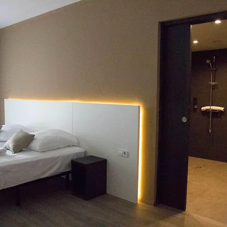 Planet One - Adults Only 16 Years فندق إل أرينال