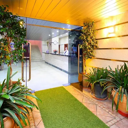 Planet One - Adults Only 16 Years 3* إل أرينال