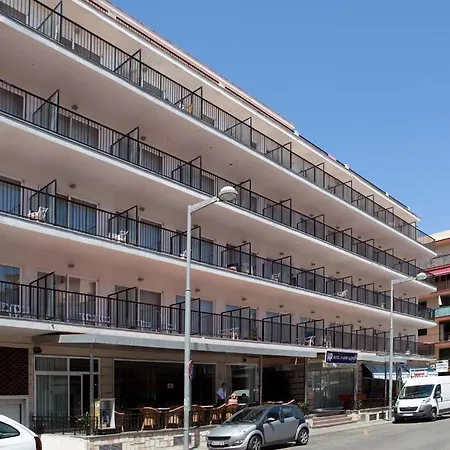 Planet One - Adults Only 16 Years 3* 埃尔阿雷纳尔