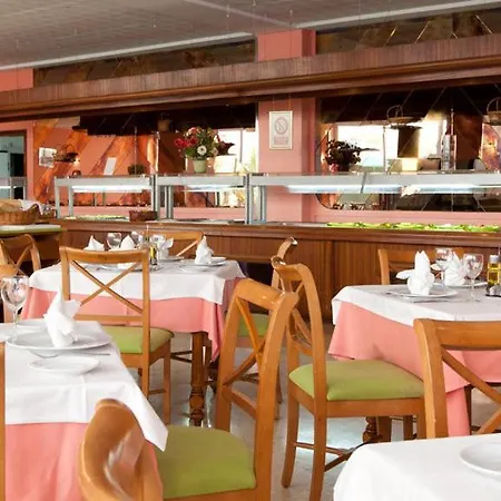 فندق Planet One - Adults Only 16 Years إل أرينال