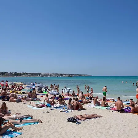 Planet One - Adults Only 16 Years فندق إل أرينال