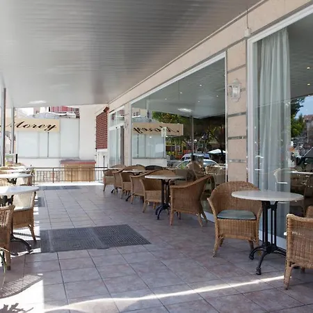 Planet One - Adults Only 16 Years فندق 3*