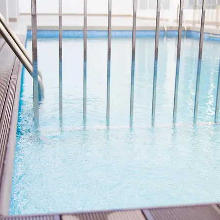 Planet One - Adults Only 16 Years 3* 埃尔阿雷纳尔