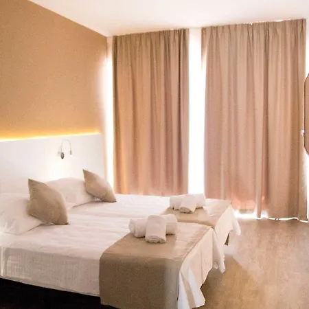 Planet One - Adults Only 16 Years Otel 3*