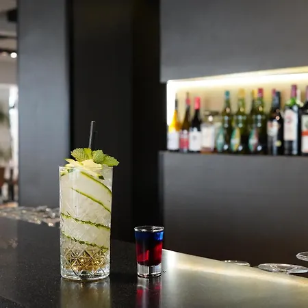 Planet One - Adults Only 16 Years Otel 3*
