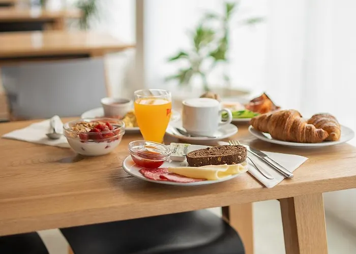 Planet One - Adults Only 16 Years Otel